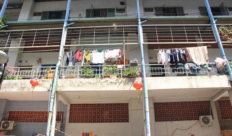 How to cool down your house in scorching Saigon without aircon?