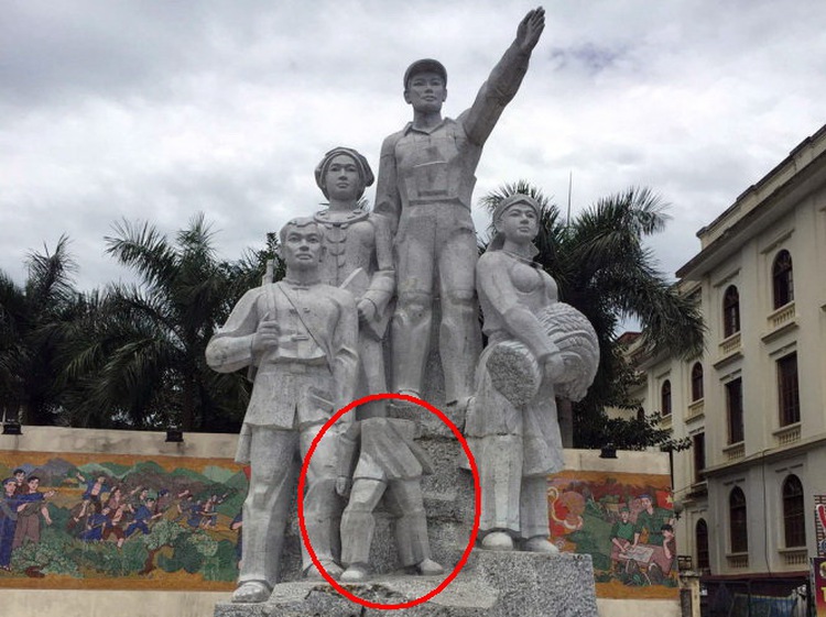 Mischievous boy blamed for toppling costly stone statue in northern Vietnam