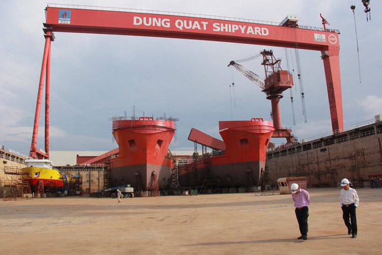 PetroVietnam to sell loss-making shipbuilder, recommence 4 stalled projects