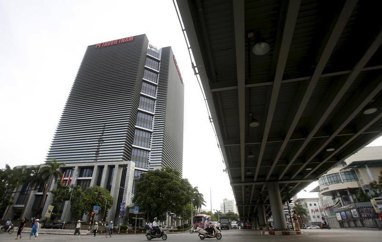 Vietnam seeks death penalty for embezzlement by ex-chairman of state energy firm