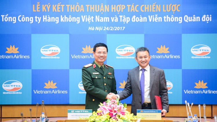 Tighten your shoelaces and get ahead, Viettel CEO advises staff