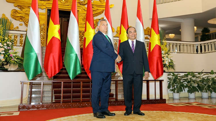 Vietnam, Hungary to advance trade, investment