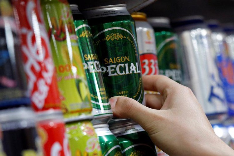 Vietnam finance ministry unit pushes for change in brewers' privatisation