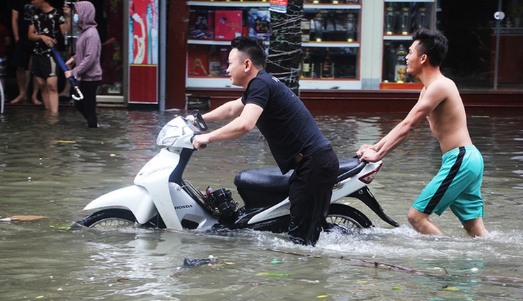 ​​Tropical depression causes rain, flooding in central Vietnam
