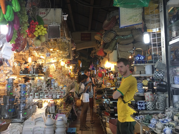 Ben Thanh Market – a Saigon shopping heaven where haggling rules