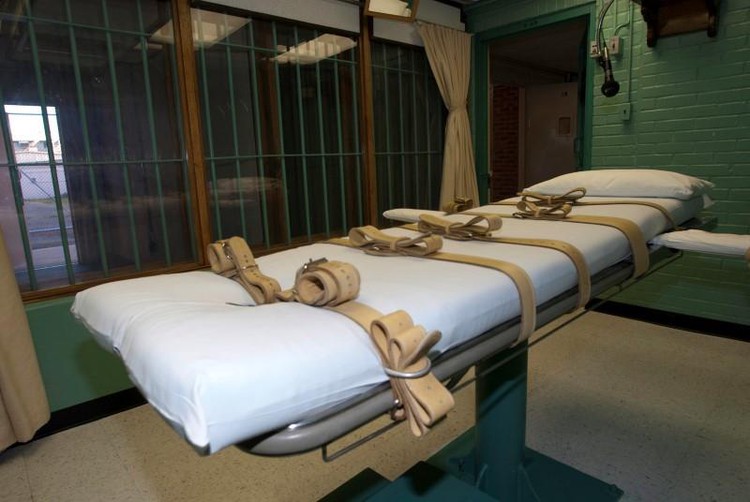 Vietnam to scrap death penalty for 5 felonies under amended Penal Code