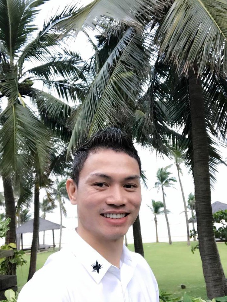Hanoi businessman spares poor truck driver of $13k compensation after Bentley crash
