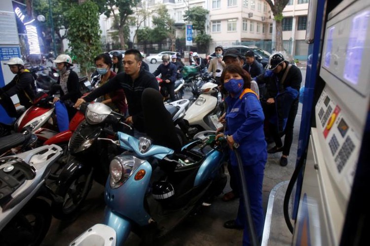 Vietnam's October crude oil output falls 5.1 percent year-on-year to 1.12 million tonnes