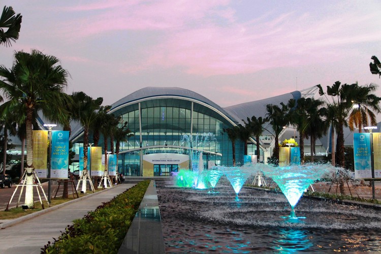 International media center inaugurated for APEC week in Da Nang