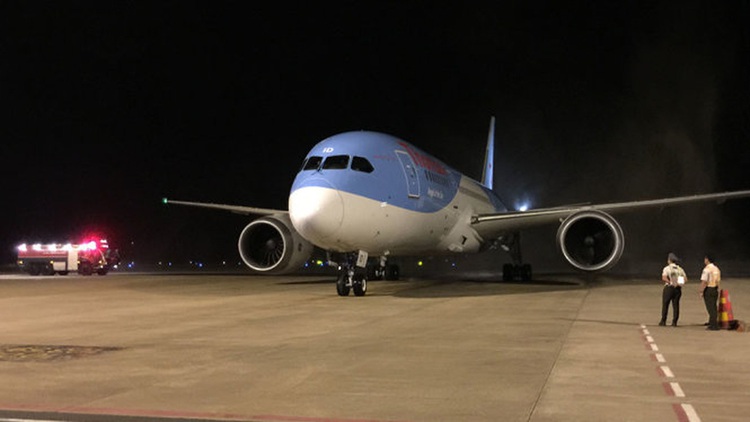 Vietnam’s Phu Quoc welcomes first direct flight from London