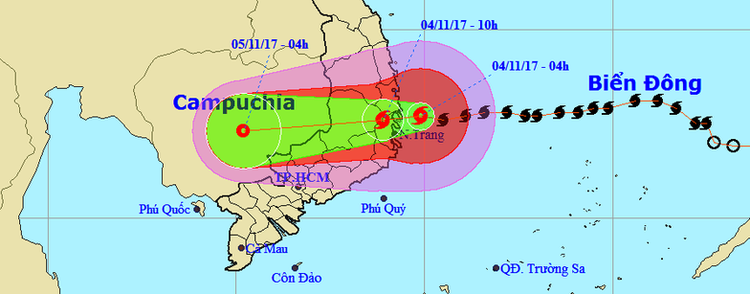 Powerful storm Damrey wreaks havoc in south-central Vietnam