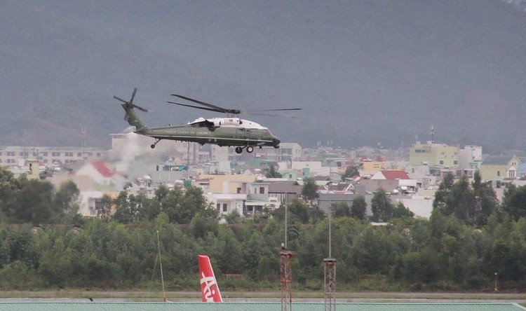 Marine One chopper performs test flight in Da Nang ahead of Trump visit