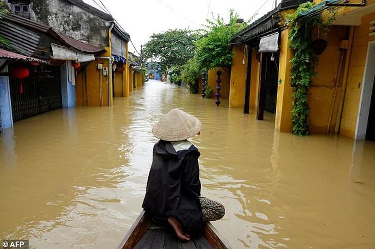 Death toll from Vietnam typhoon rises to 69