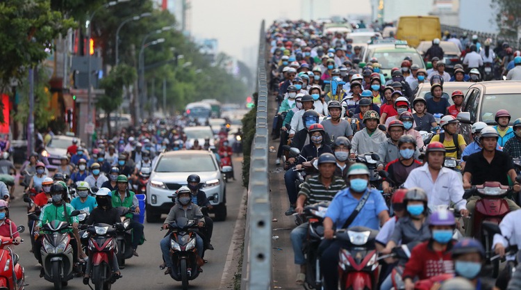 Saigon: A city on motorbikes
