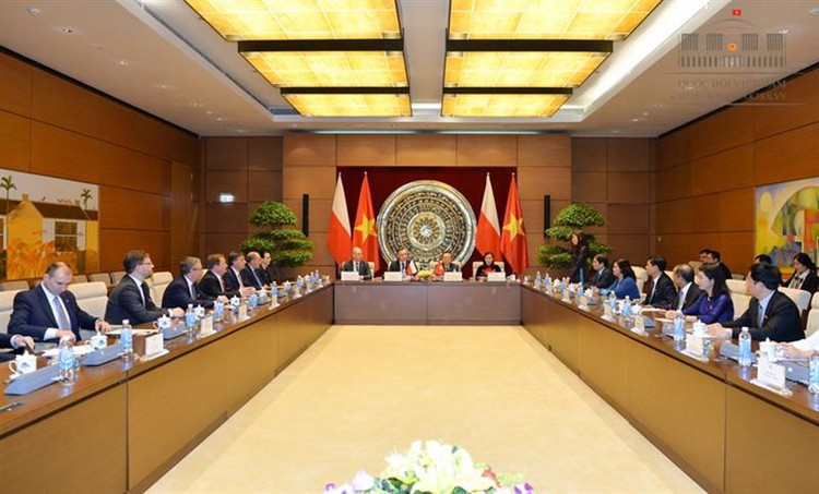 Vietnam, Poland strengthen friendship, cooperation between parliamentarians