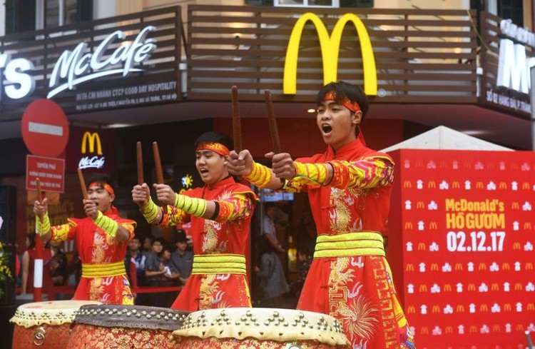 McDonald's opens first store in Hanoi
