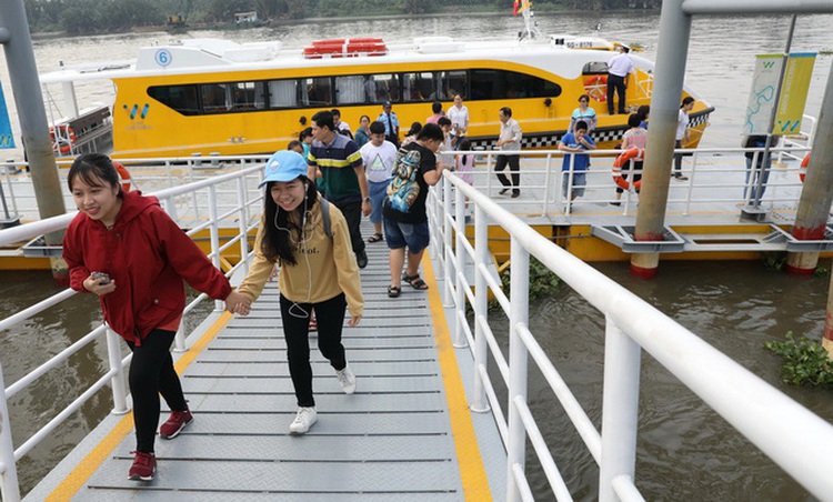 Ho Chi Minh City’s waterways could be answer to road problems