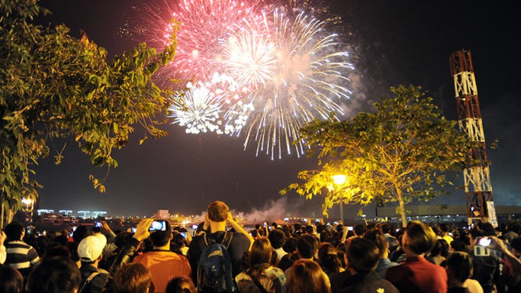Ho Chi Minh City seeks permission for fireworks shows to mark New Year