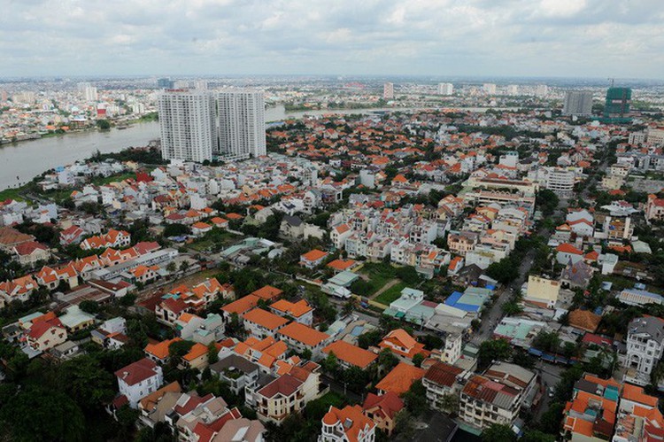 Vietnamese premier orders stricter management of military land