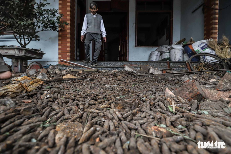 Authorities powerless to supervise explosives in northern Vietnam ‘scrap village’