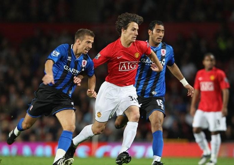 Ho Chi Minh City football club to sign former Man Utd midfielder this week