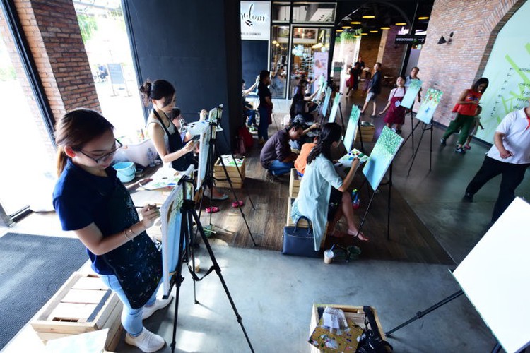 ​​Painting classes an outlet for creativity in Ho Chi Minh City