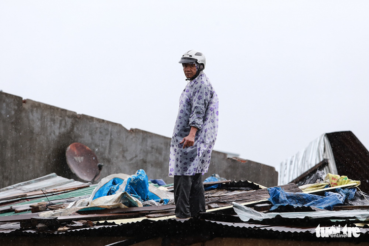 ​How to keep Saigon from getting overcrowded by internal migrants?