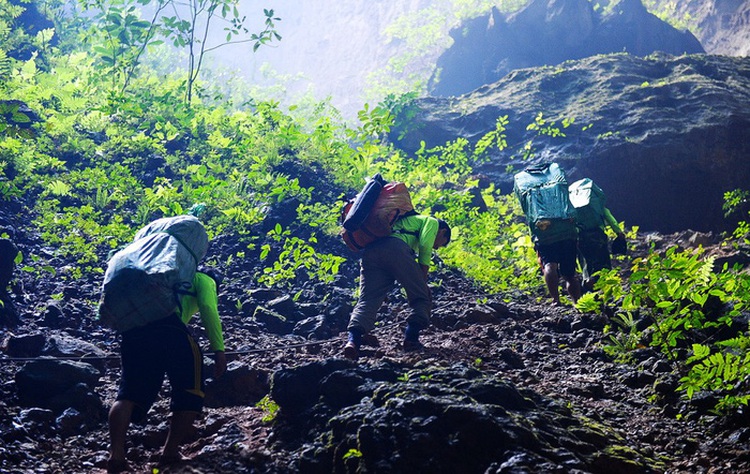 Son Doong, all nearby grottos should be kept untouched: expert