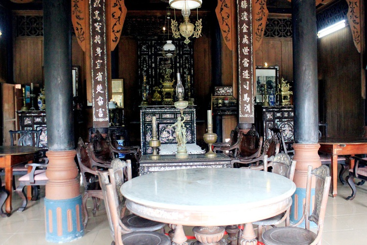 Dong Hoa Hiep ancient village in the spring