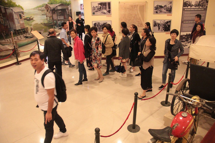 Authorities search for tour guide who says Vietnam ‘once a part of China’