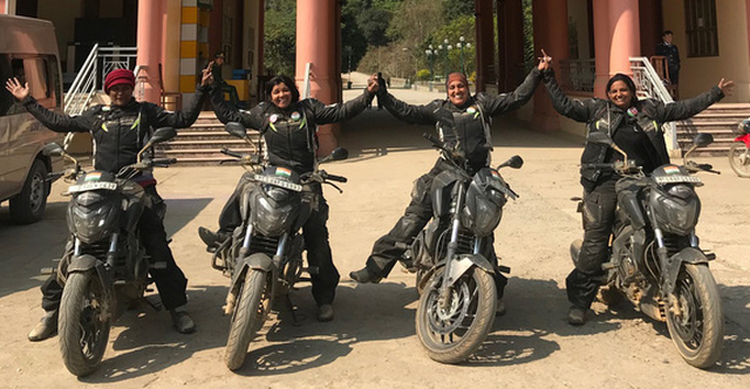 Female Indian bikers crossing many national borders arrive in Vietnam