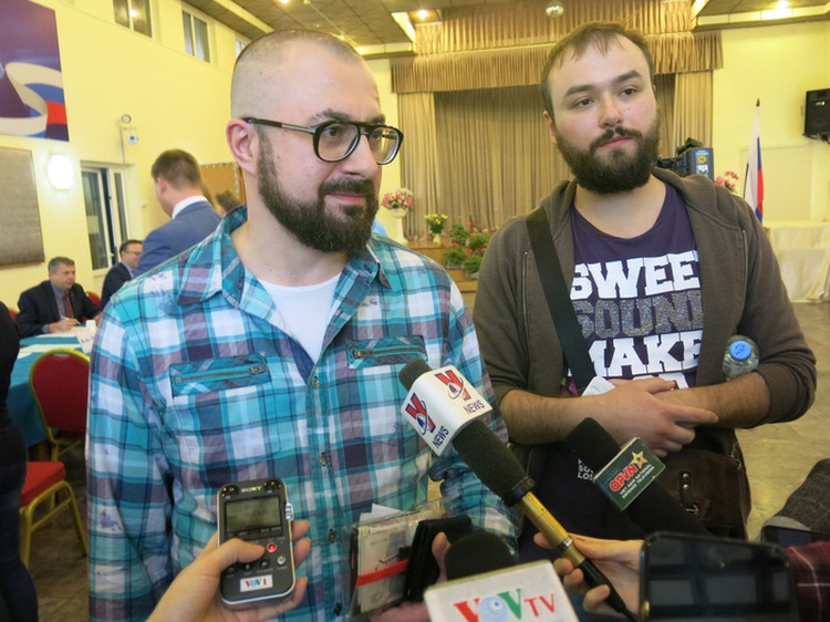 ​Russian expats, tourists vote for new president at embassy in Hanoi