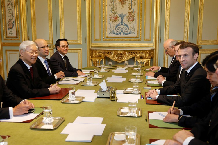 Vietnamese Party chief holds talks with French President