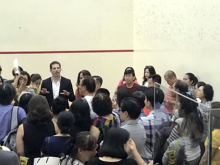 Ho Chi Minh City fitness center promises to refund clients amid fraud accusation
