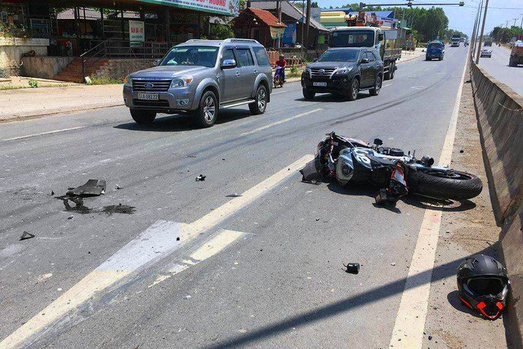 ​Man decapitated in horrific road accident in southern Vietnam