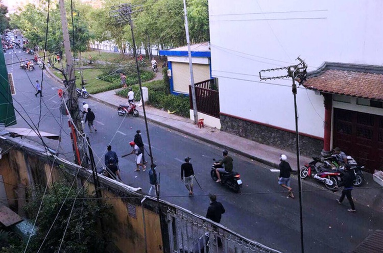 ​Five held after armed gang fight in Ho Chi Minh City