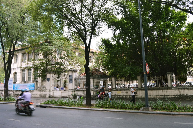 Century-old French colonial building in Saigon stands to be demolished