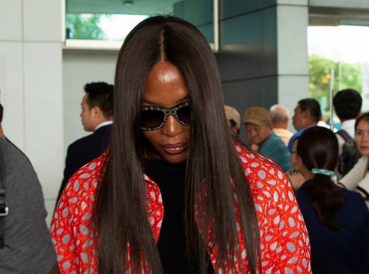 Naomi Campbell excites fans with surprise visit to Vietnam