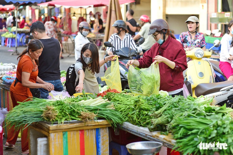 Prices of groceries climb in Ho Chi Minh City