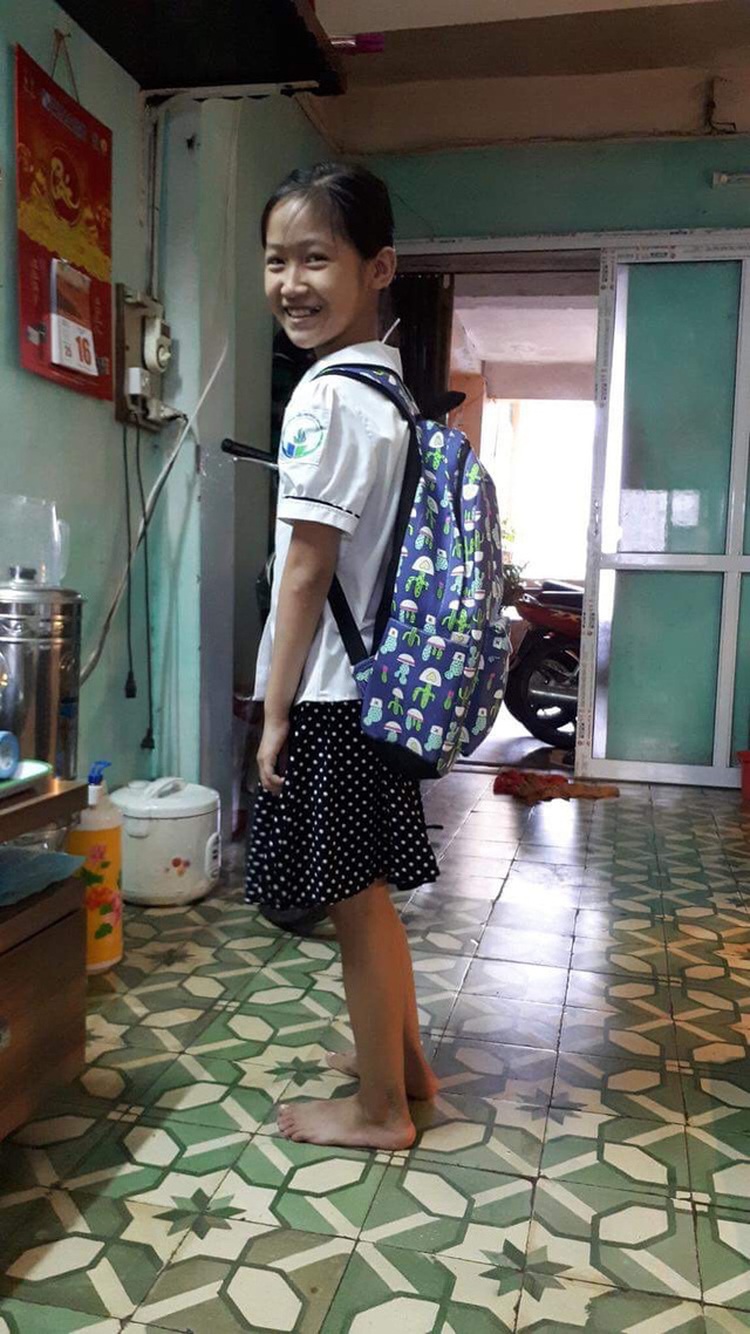 Vietnamese schoolgirl dying of rare disease donates corneas to save lives