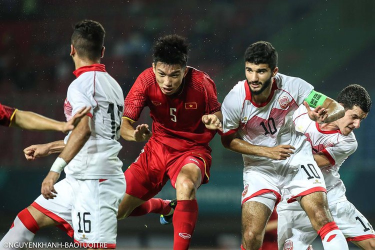 Vietnam beat Bahrain to seal historic quarterfinal berth at 2018 Asian Games