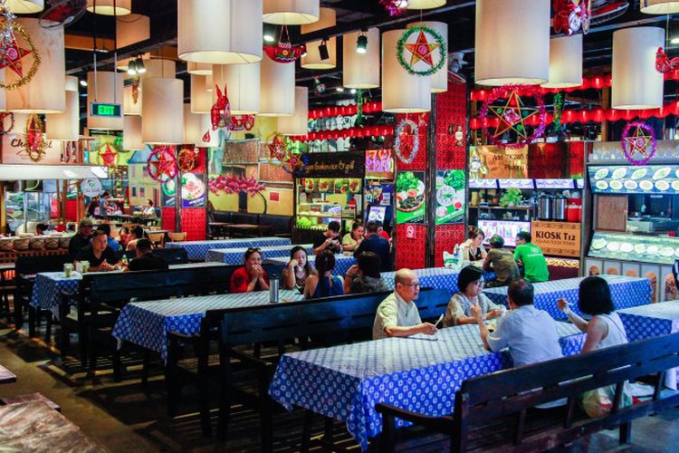 Vendors shocked as Saigon's first underground market on verge of shutdown