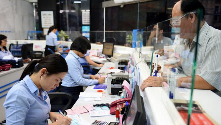 Vietnamese bankers face jail times for roles in $11mn savings thefts