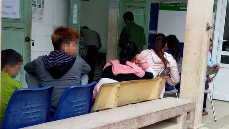 HIV wreaks havoc on mountainous Vietnamese district
