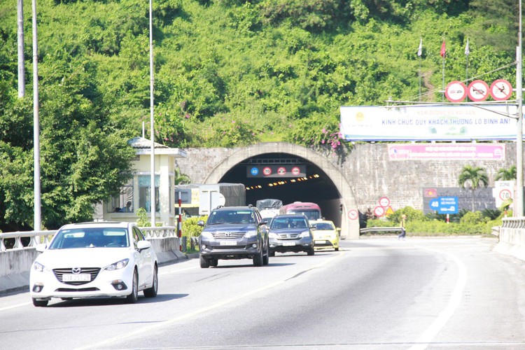 Vietnam’s Hai Van Tunnel at risk of shutting down as operator fails to pay power bill