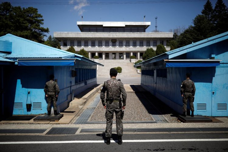 No-fly zone, military drill ban near Korea border take effect