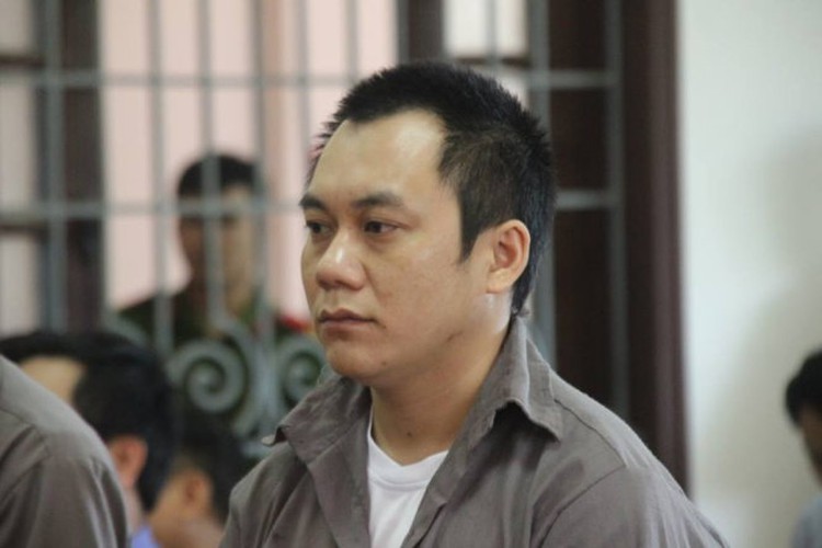 Vietnam’s Supreme Court reviews case file in reversing car-truck collision