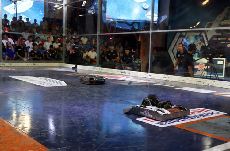 University holds Vietnam’s first ‘BattleBots’ competition