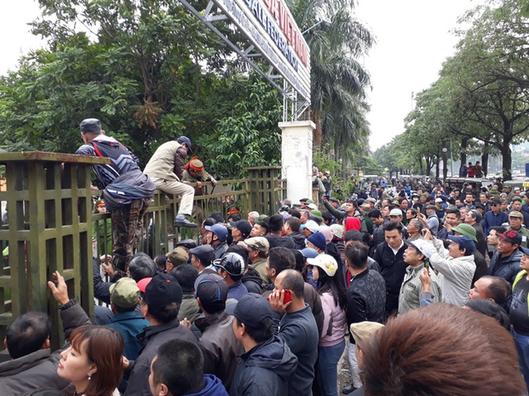 Buying ASEAN final tickets not a walk in the park for both M’sian, Vietnamese fans