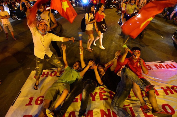 Wild celebrations in Hanoi as Vietnam win regional title
